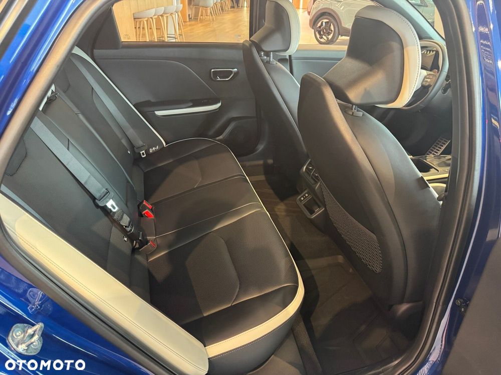 Kia K4 - 11