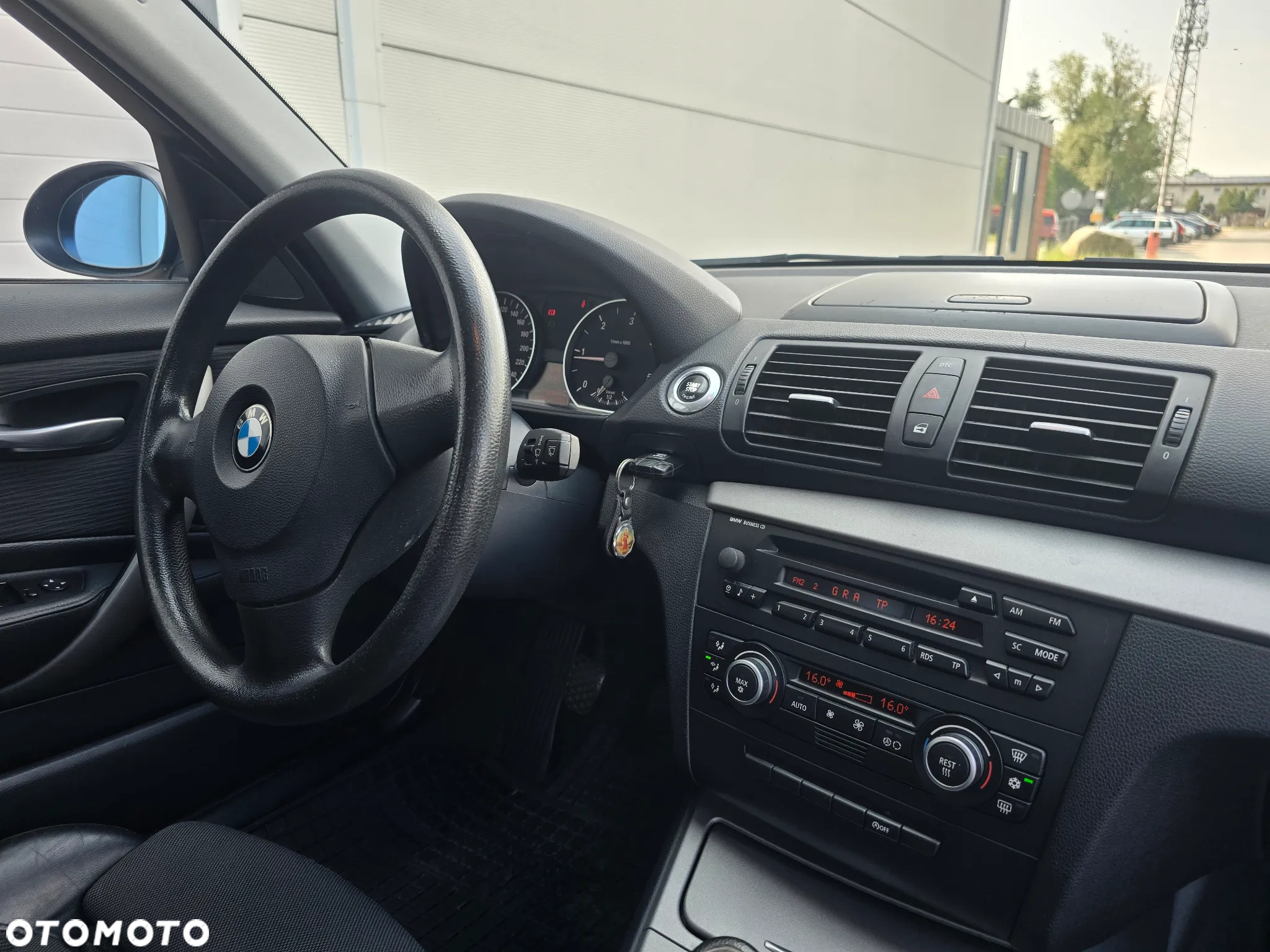 BMW Seria 1 118d - 10