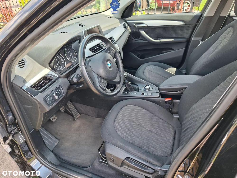 BMW X1 sDrive18i - 8