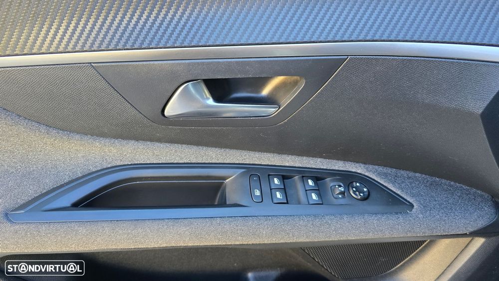 Peugeot 3008 1.5 BlueHDi Active - 8