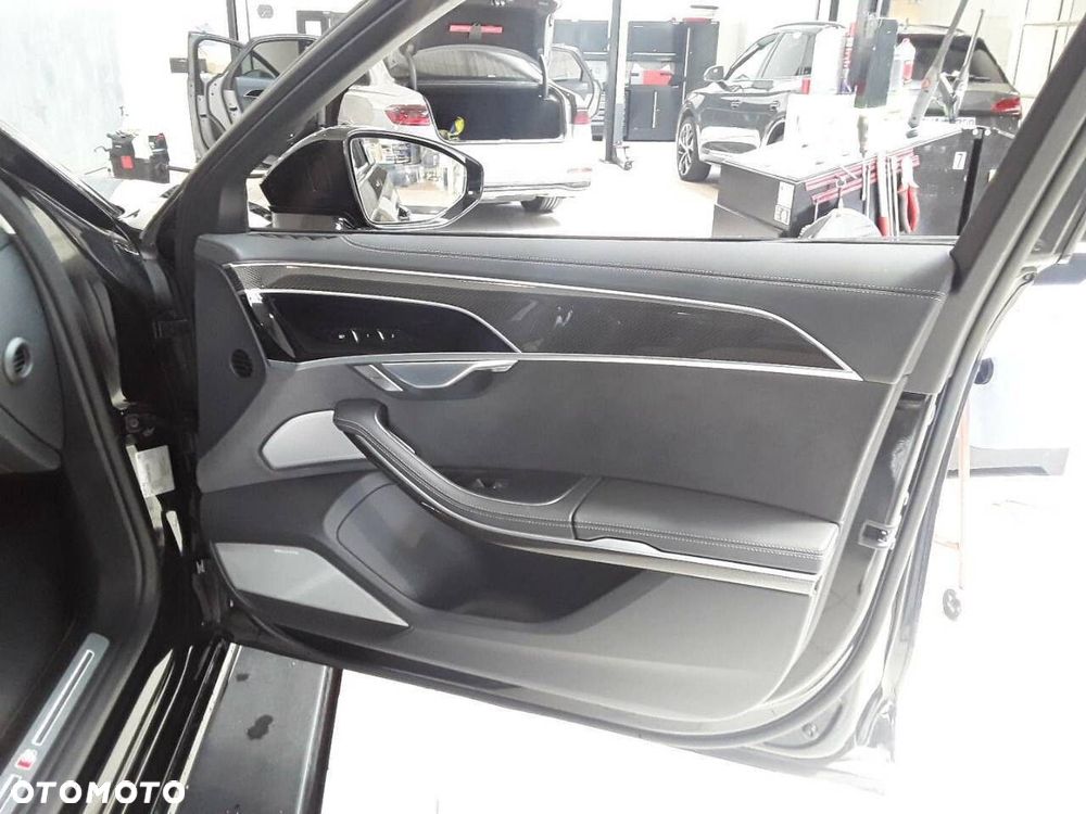 Audi S8 TFSI mHEV Quattro Tiptr - 21