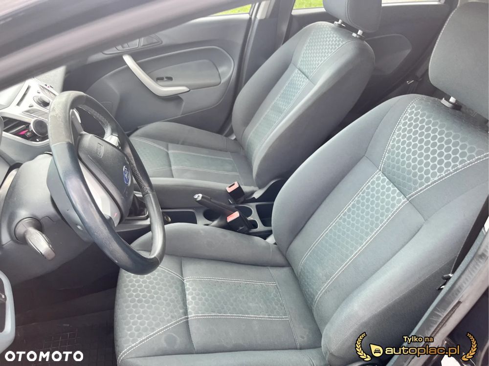 Ford Festiva - 6