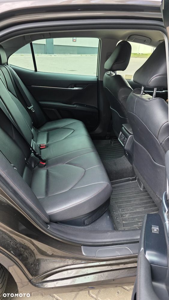 Toyota Camry 2.5 Hybrid Comfort CVT - 13