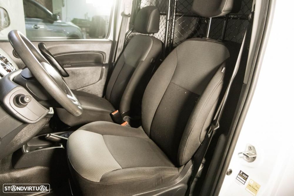 Renault Kangoo Z.E. 33 KW - IVA DEDUTIVÉL - BATERIAS PRÓPRIAS - 28