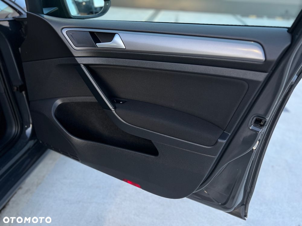 Volkswagen Golf 1.6 TDI BMT Start - 34