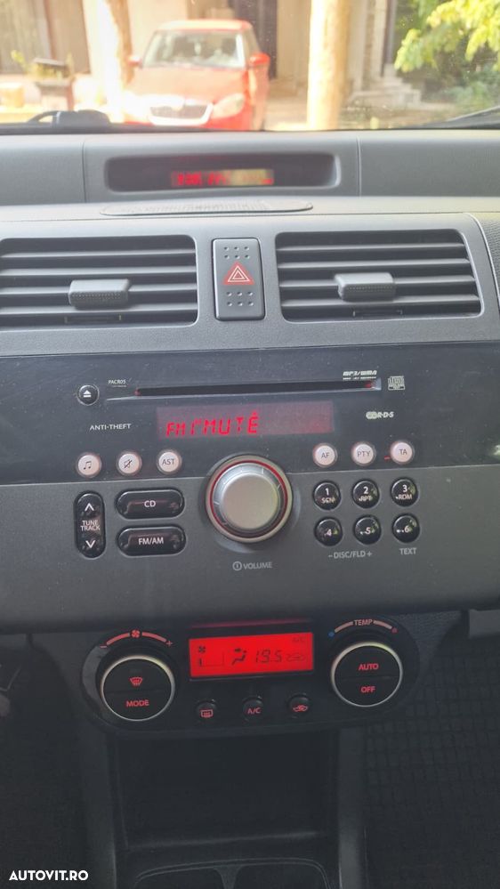 Suzuki Swift - 12