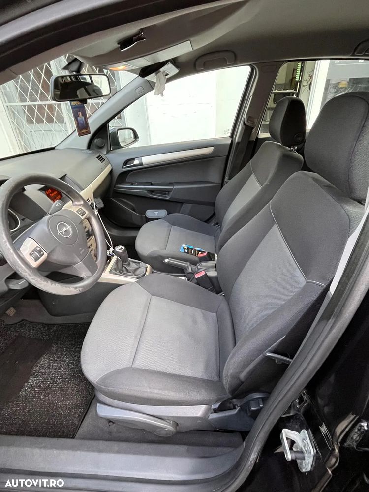 Opel Astra 1.3 CDTI - 13