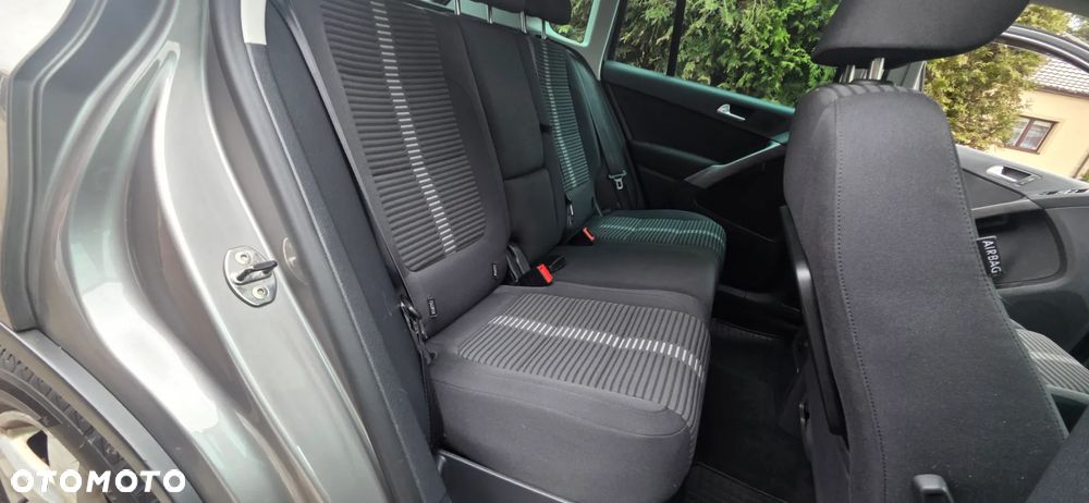 Volkswagen Tiguan 2.0 TDI DPF BlueMotion Technology Exclusive - 34