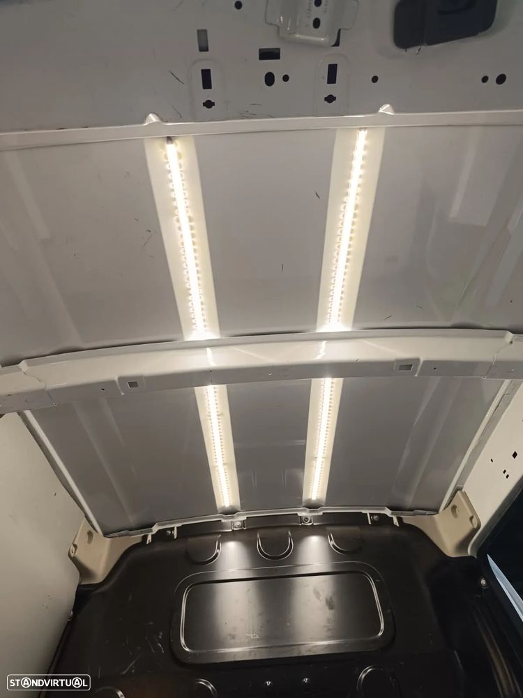 Renault kangoo  ZE - 14