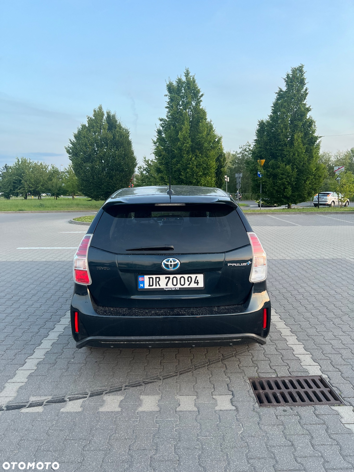Toyota Prius+ (Hybrid) Comfort - 6