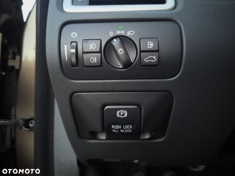 Volvo V70 D4 Summum - 21
