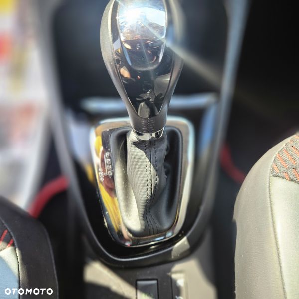Renault Captur dCi 90 EDC Helly Hansen - 9