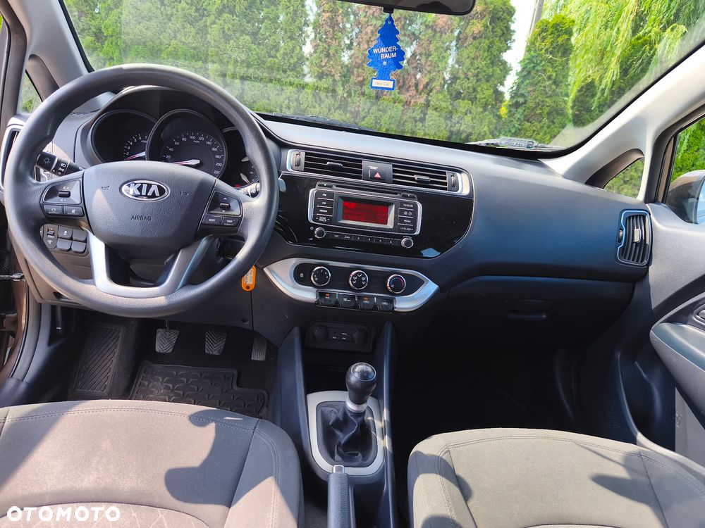 Kia Rio 1.2 M - 13