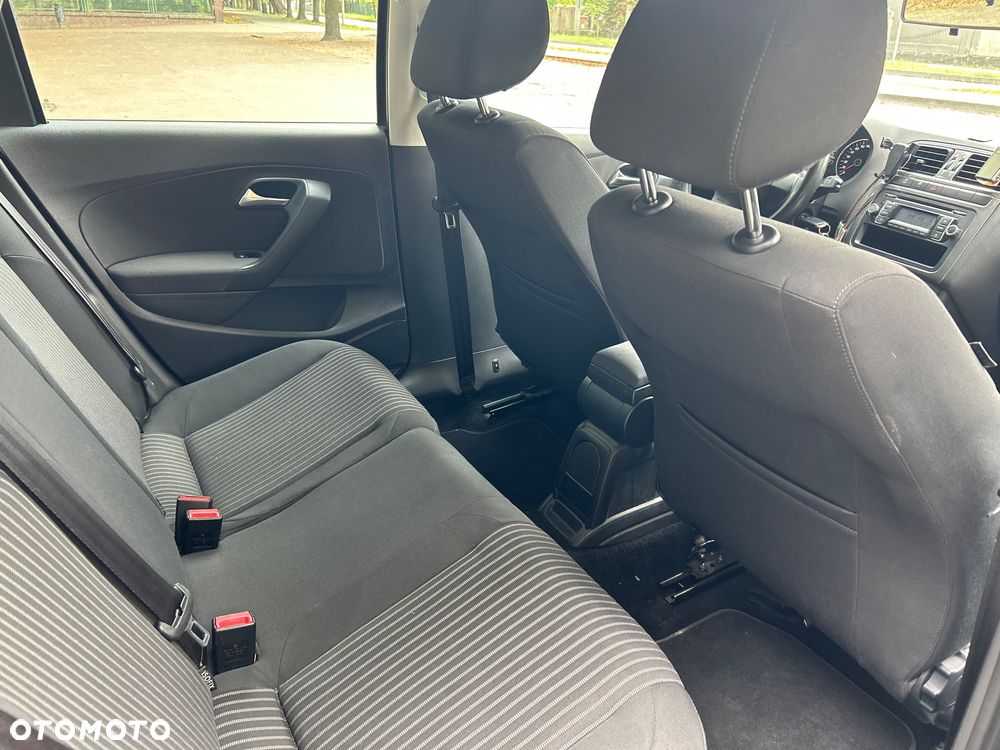 Volkswagen Polo 1.4 16V Comfortline - 8