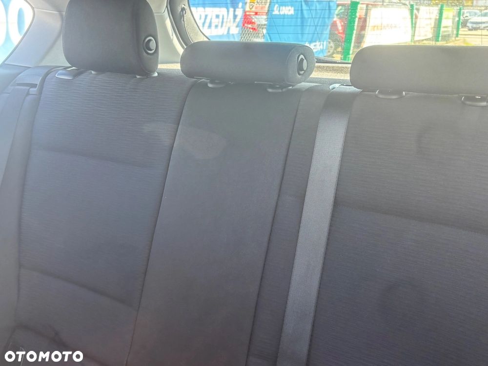 BMW Seria 1 - 16