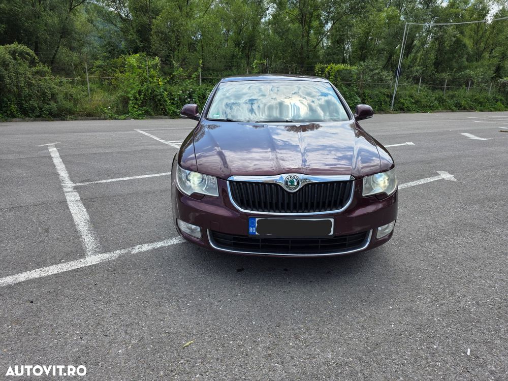 Skoda Superb 2.0 TDI Ambition DSG - 6