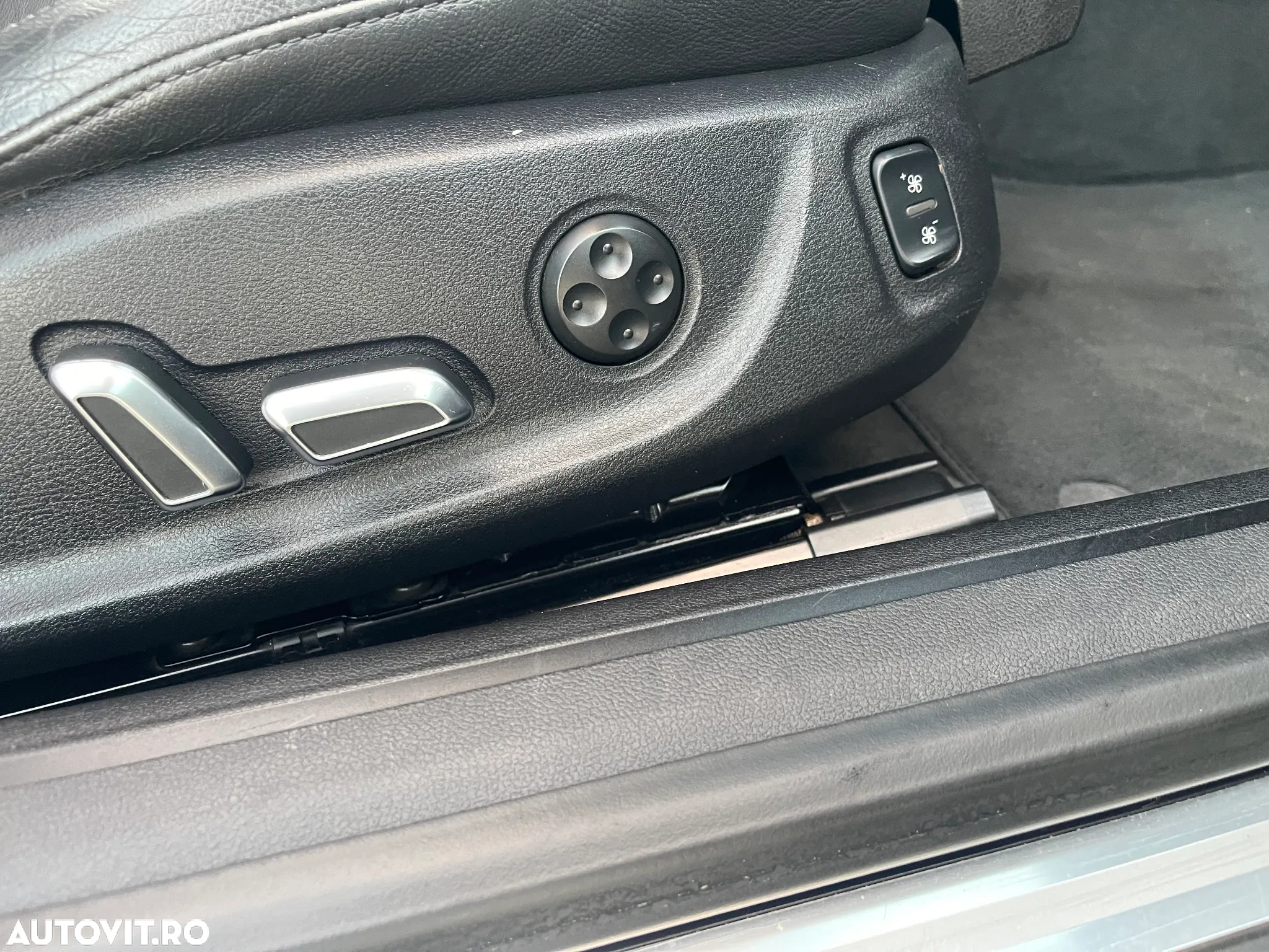 Audi A5 Cabrio 2.0 TDI Multitronic - 32