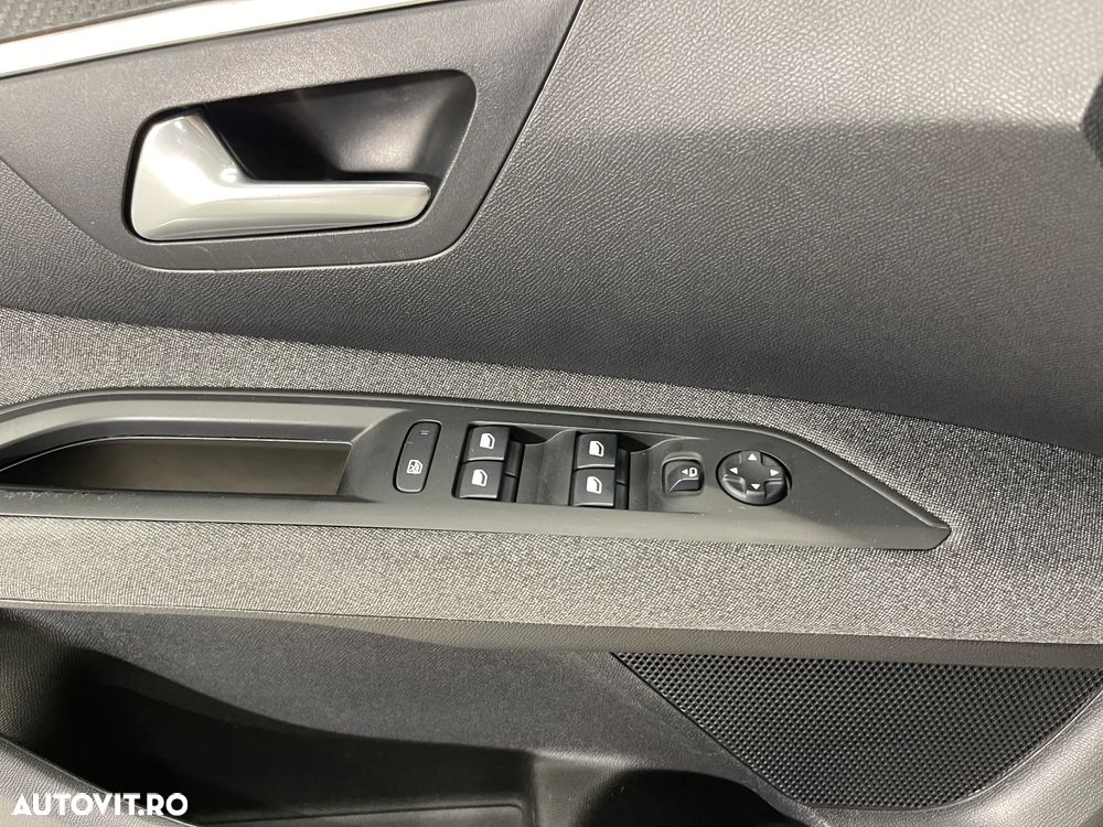 Peugeot 3008 1.5 BlueHDI 130 EAT8 Active Pack - 20