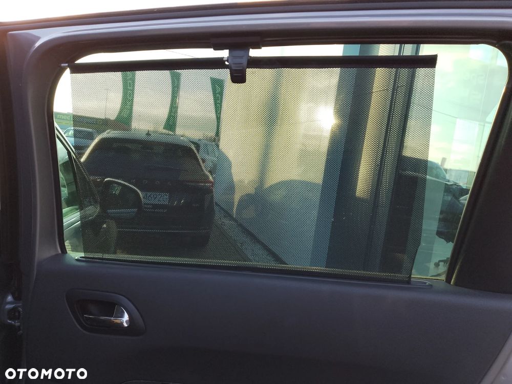 Peugeot 5008 HDI FAP 115 Style - 23