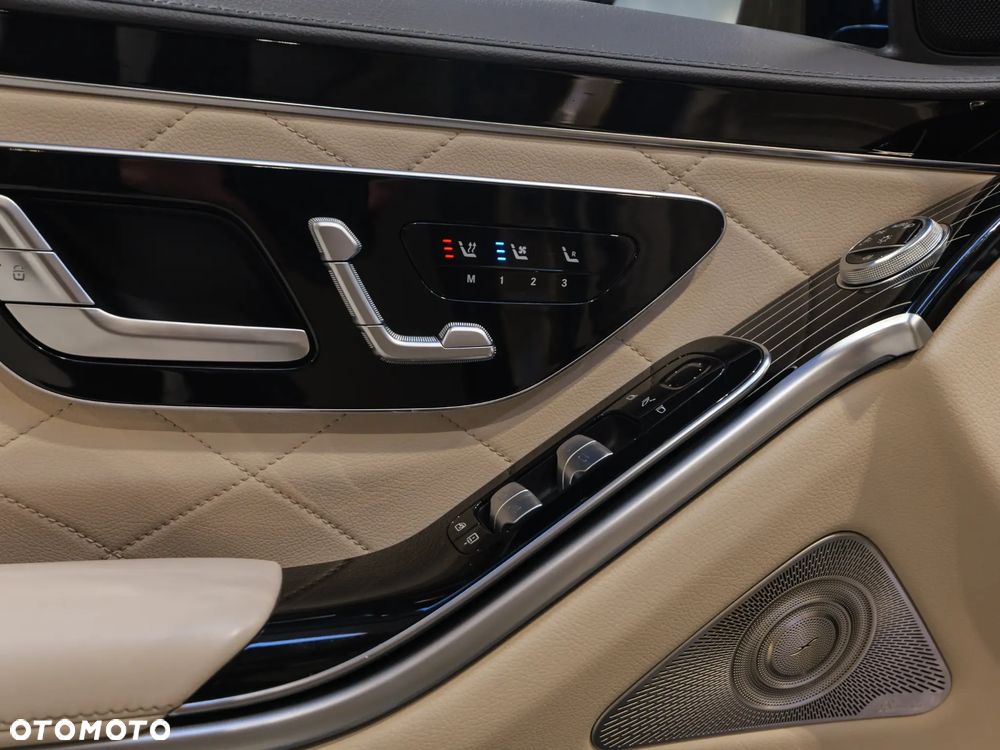 Mercedes-Benz Klasa S 500 4-Matic L 9G-TRONIC - 29