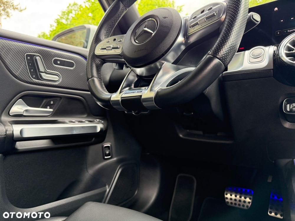 Mercedes-Benz GLB AMG 35 4Matic AMG Speedshift DCT 8G - 18