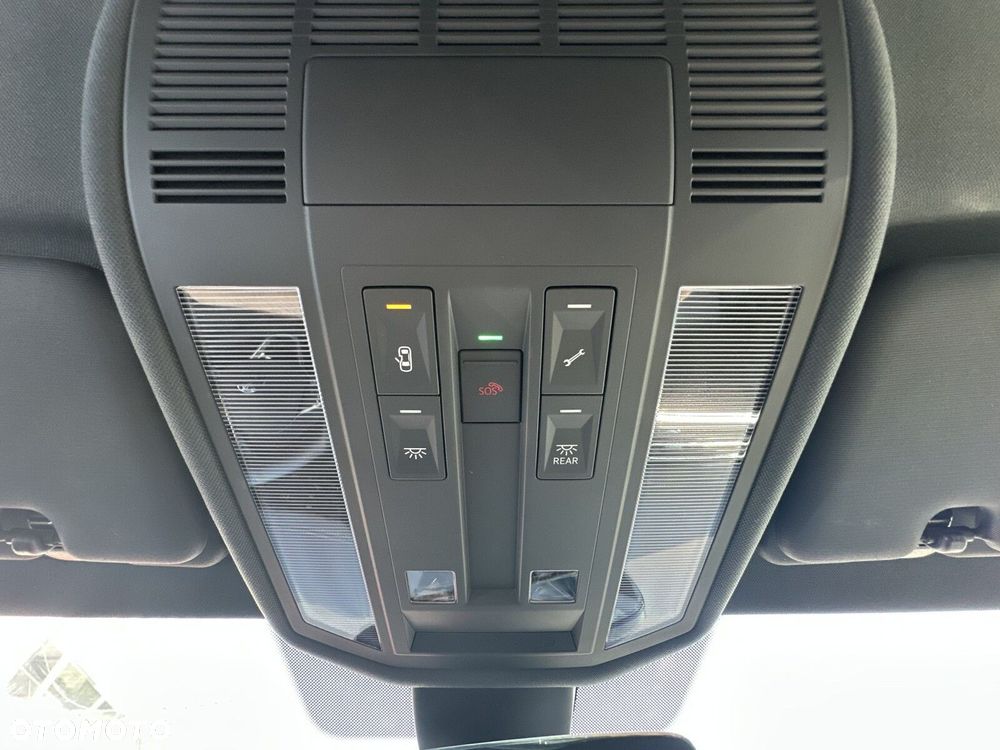 Volkswagen Touareg 3.0 V6 TDI 4Motion R-Line - 26