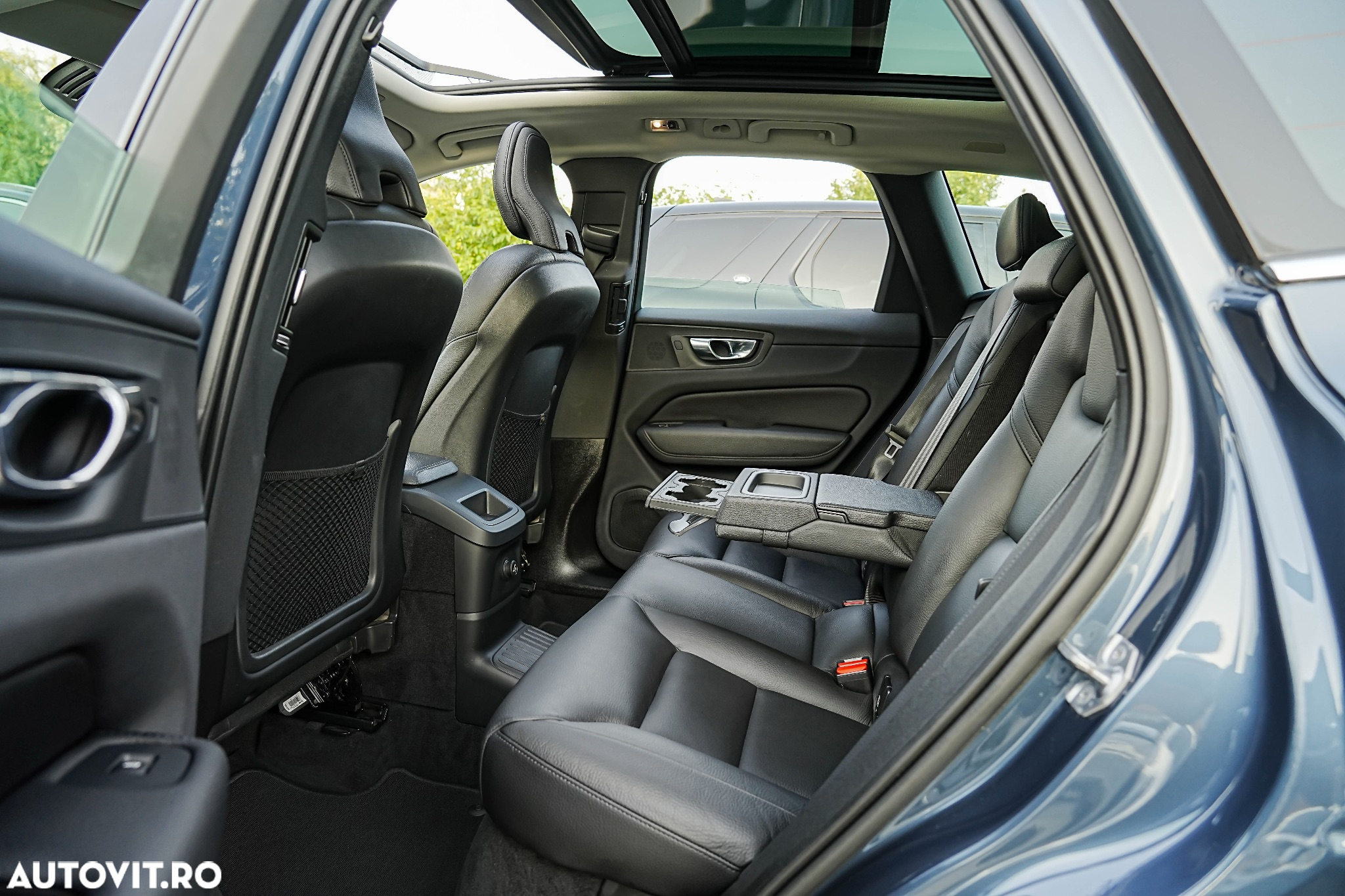 Volvo XC 60 T8 Twin Engine AWD Momentum - 13