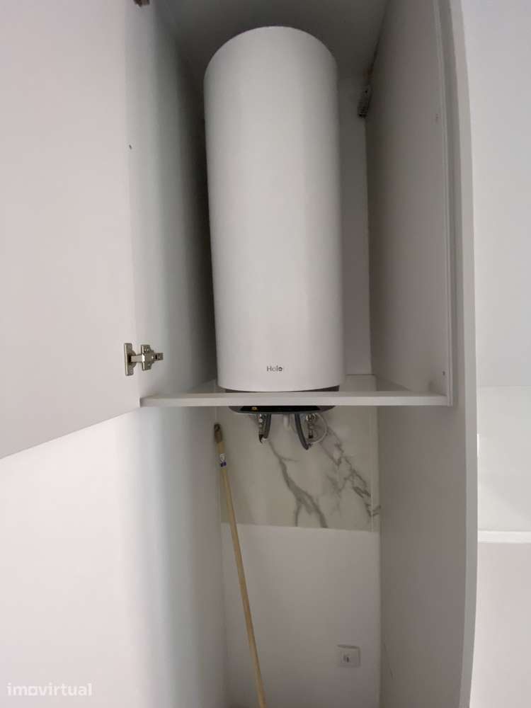 Amadora. Brandoa. Agradável apartamento de 3 assoalhadas, renovado. - Grande imagem: 4/13