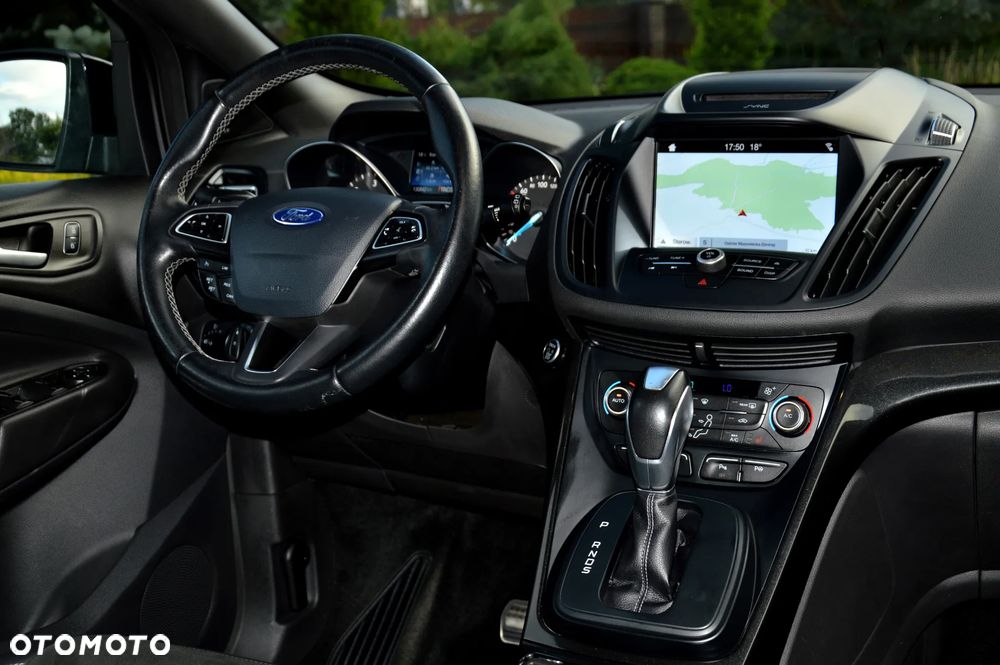 Ford Kuga 2.0 TDCi 4x4 ST-Line - 27