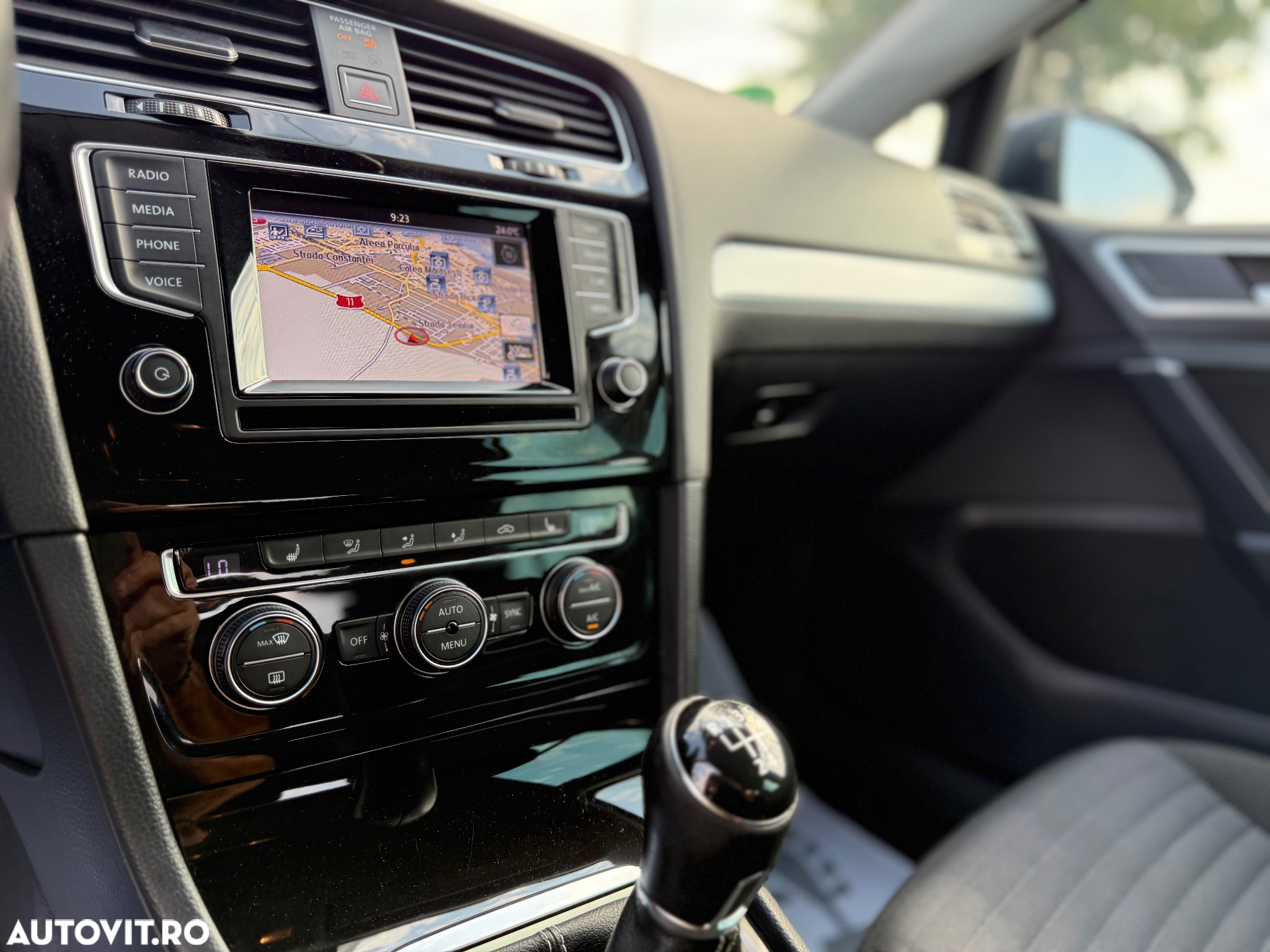 Volkswagen Golf 1.6 BlueTDI Cup - 16