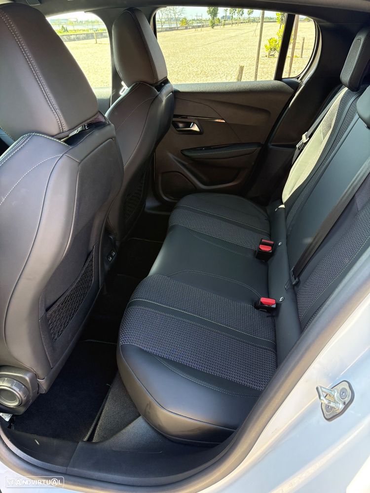 Peugeot 208 1.2 PureTech GT Line EAT8 - 5