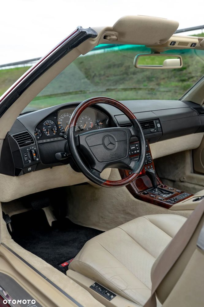 Mercedes-Benz SL - 38