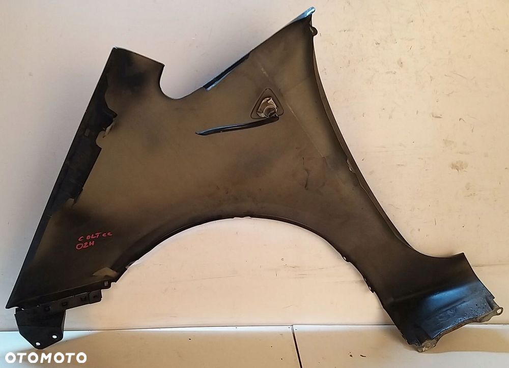 MITSUBISHI COLT Z30 Cabrio BŁOTNIK PRAWY 02H - 5