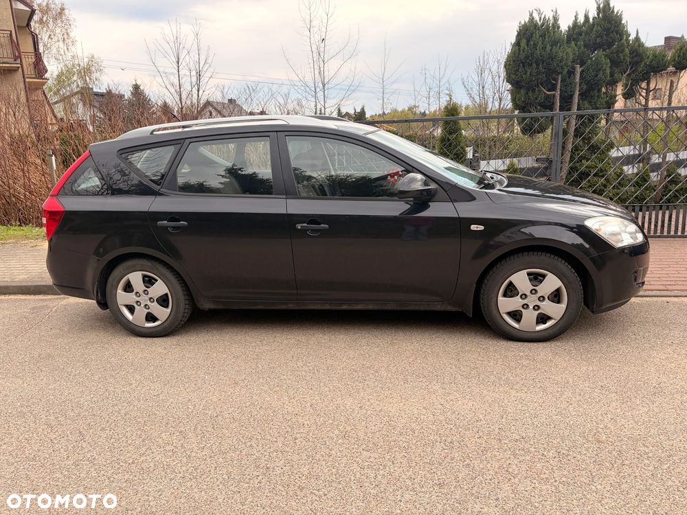 Kia Ceed 1.4 CVVT Attract - 2