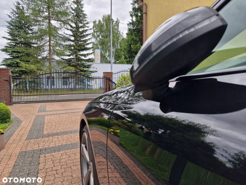Audi A4 Avant 40 TDI quattro S tronic S line - 21