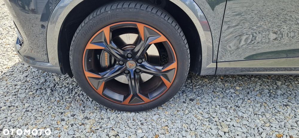 Cupra Formentor VZ 1.4 e-Hybrid DSG Tribe Edition - 2