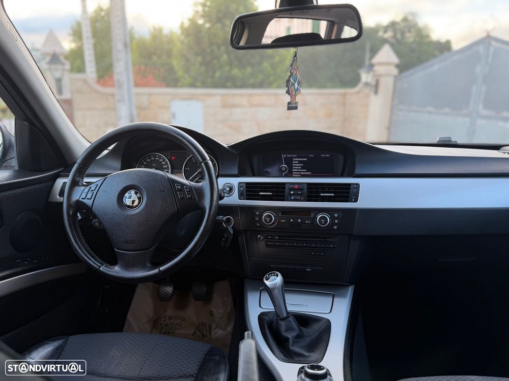 BMW 318 d DPF Edition Sport - 13