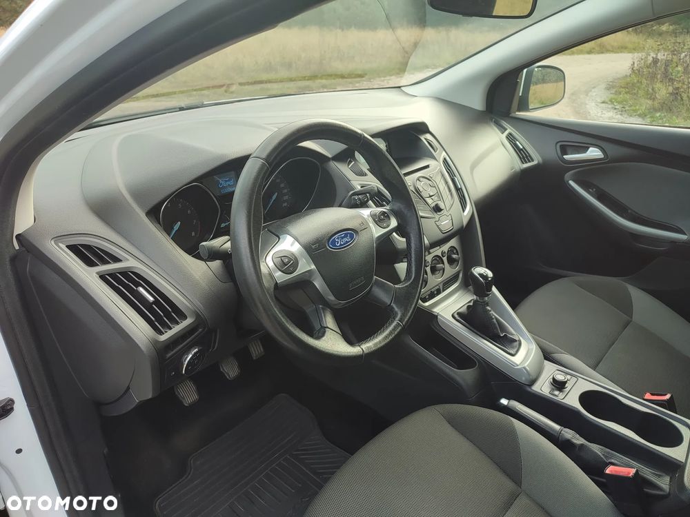 Ford Focus 1.6 Ambiente - 15