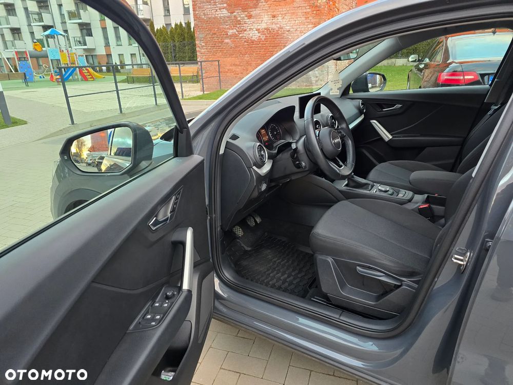 Audi Q2 35 TFSI design - 11