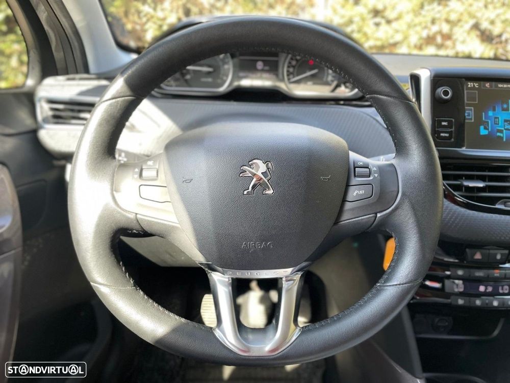 Peugeot 2008 1.2 PureTech Style - 11