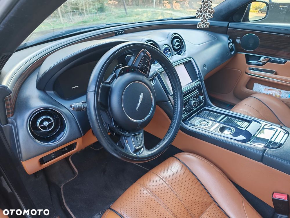 Jaguar XJ 3.0 D V6 Portfolio - 7