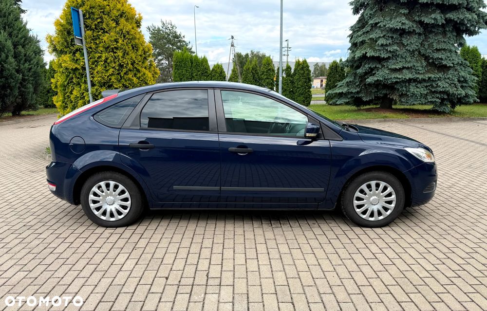 Ford Focus 1.4 Ambiente - 10