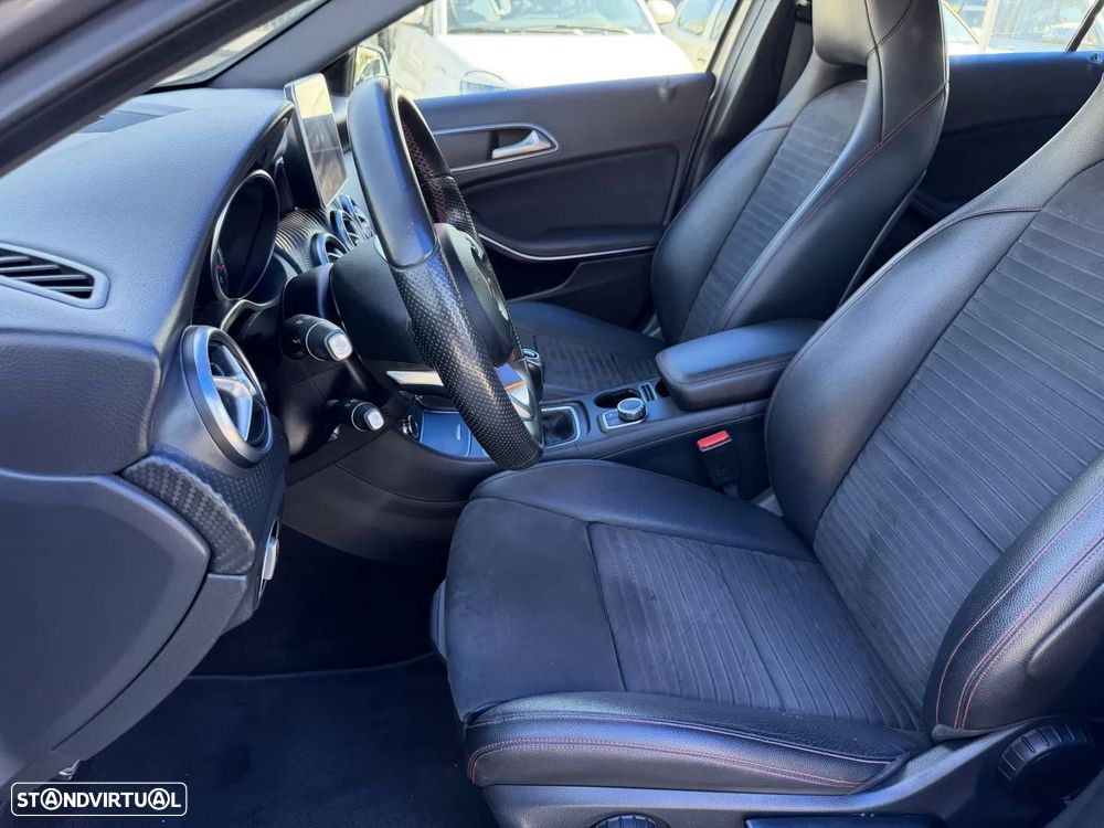 Mercedes-Benz A 180 d AMG Line - 17