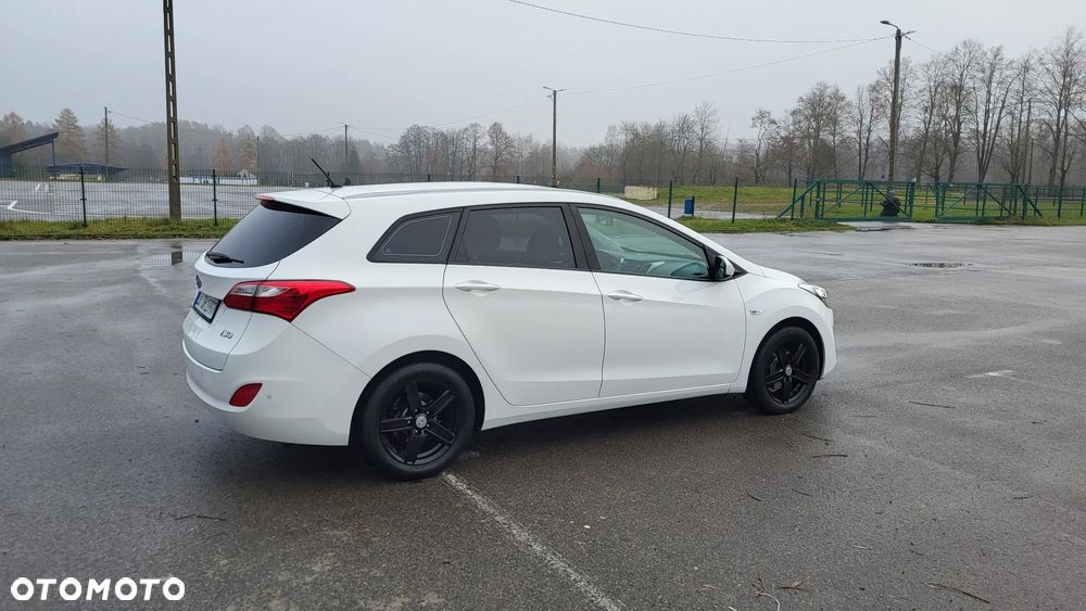 Hyundai i30 i30cw 1.4 Advantage - 15