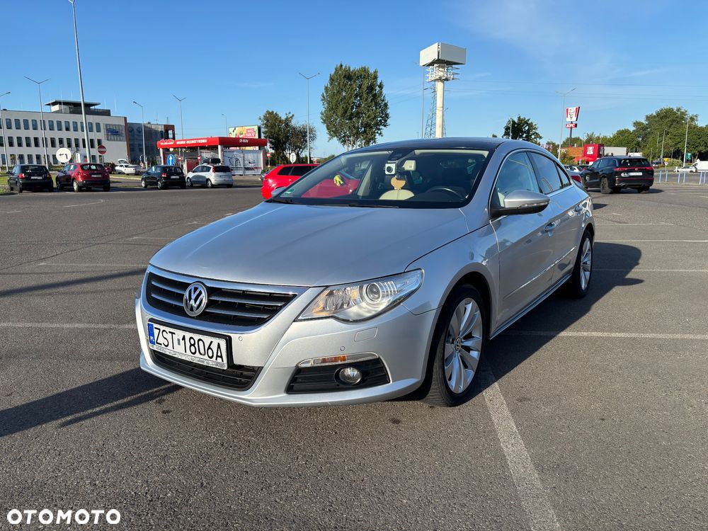Volkswagen Passat CC - 2