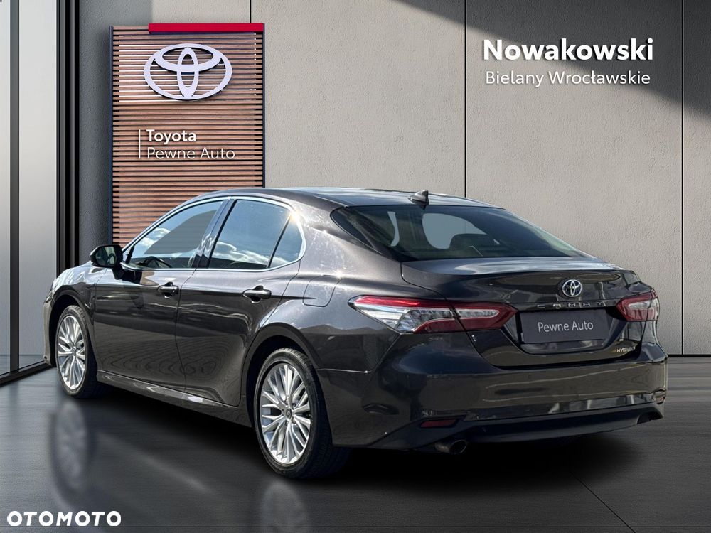 Toyota Camry 2.5 Hybrid Executive CVT - 3