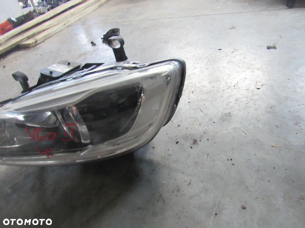 volvo v60 16r prawa lewa lampa przednia - 7