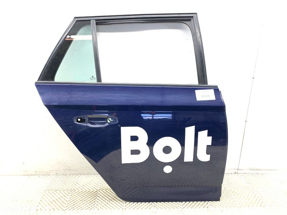 DRZWI PRAWY TYŁ  SKODA FABIA III Kombi (NJ5) 2014 - 2022 1.0 55 kW [75 KM] benzyna 2014 - 2022 - 1