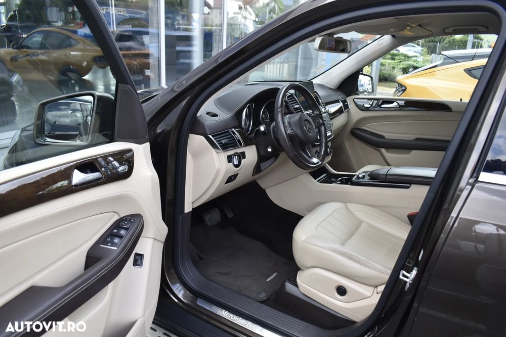 Mercedes-Benz GLE 350 d 4MATIC - 32