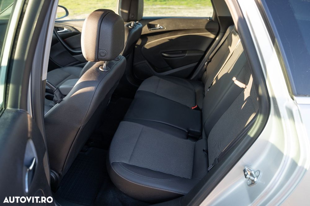 Opel Astra 1.6 CDTI DPF ecoFLEX TourerStart/Stop ENERGY - 14